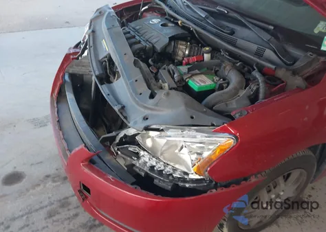 2014 Nissan Sentra Fe+ S/Fe+ Sv/S/Sl/Sr/Sv z USA, uszkodzony, nr VIN 3N1AB7AP8EY234101